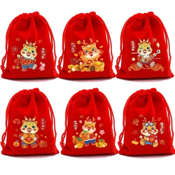 24 naujų animacinių filmų dragon modelis Fu maišelį saldainių užkandžiai išskirtinį dovanos raudonos aksomo maišelis saugojimui maži audinio maišelis