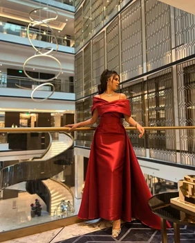 Flora Suknelė Elegantiškas Raudonas Atlasas V-Kaklo Undinė Off Peties Oficialus Promenadzie Suknelė Saudo Arabų Vakare Šalies Chalatai 2023